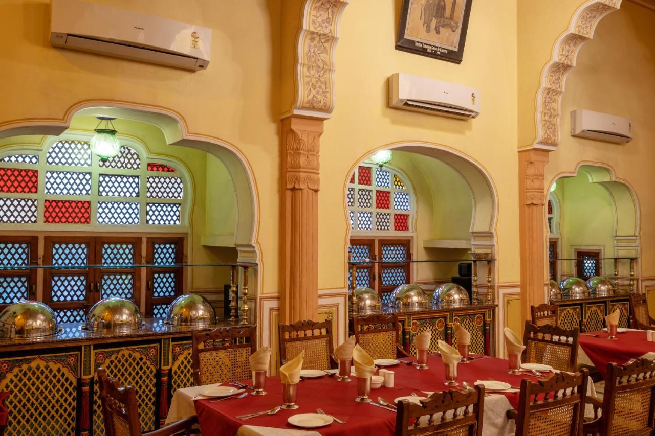 Hotel Narain Niwas Palace Джайпур Екстериор снимка