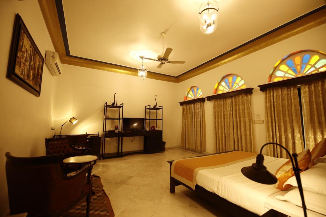 Hotel Narain Niwas Palace Джайпур Екстериор снимка
