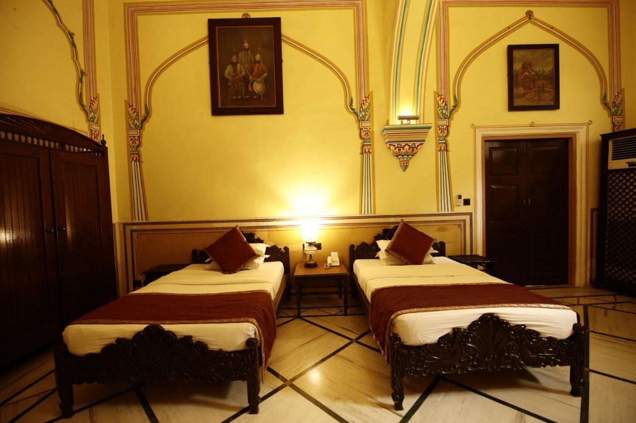 Hotel Narain Niwas Palace Джайпур Екстериор снимка