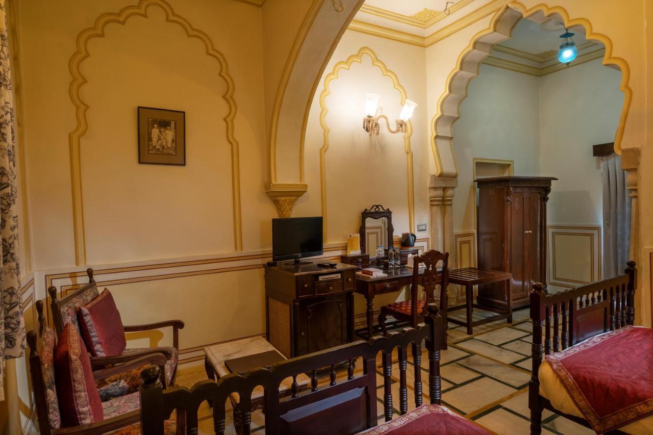 Hotel Narain Niwas Palace Джайпур Екстериор снимка