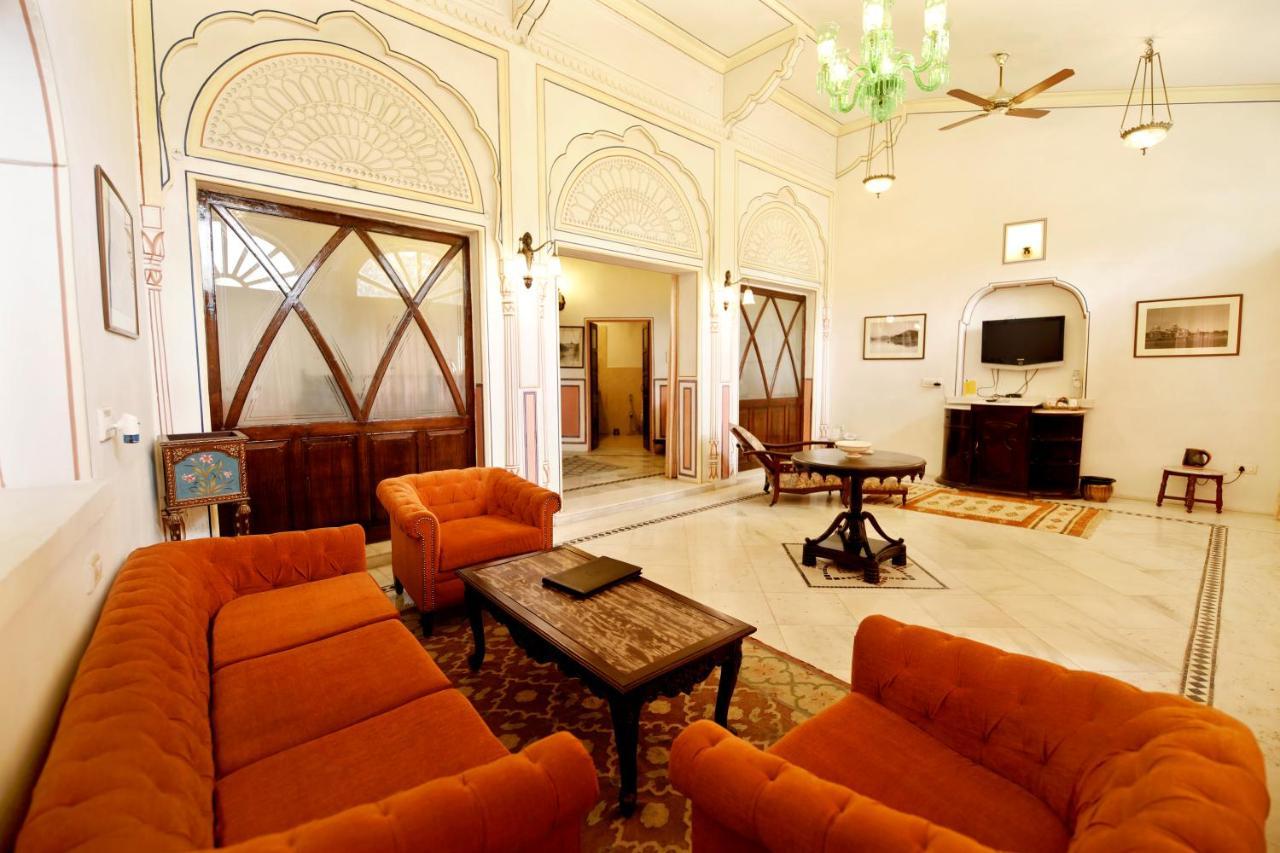 Hotel Narain Niwas Palace Джайпур Екстериор снимка
