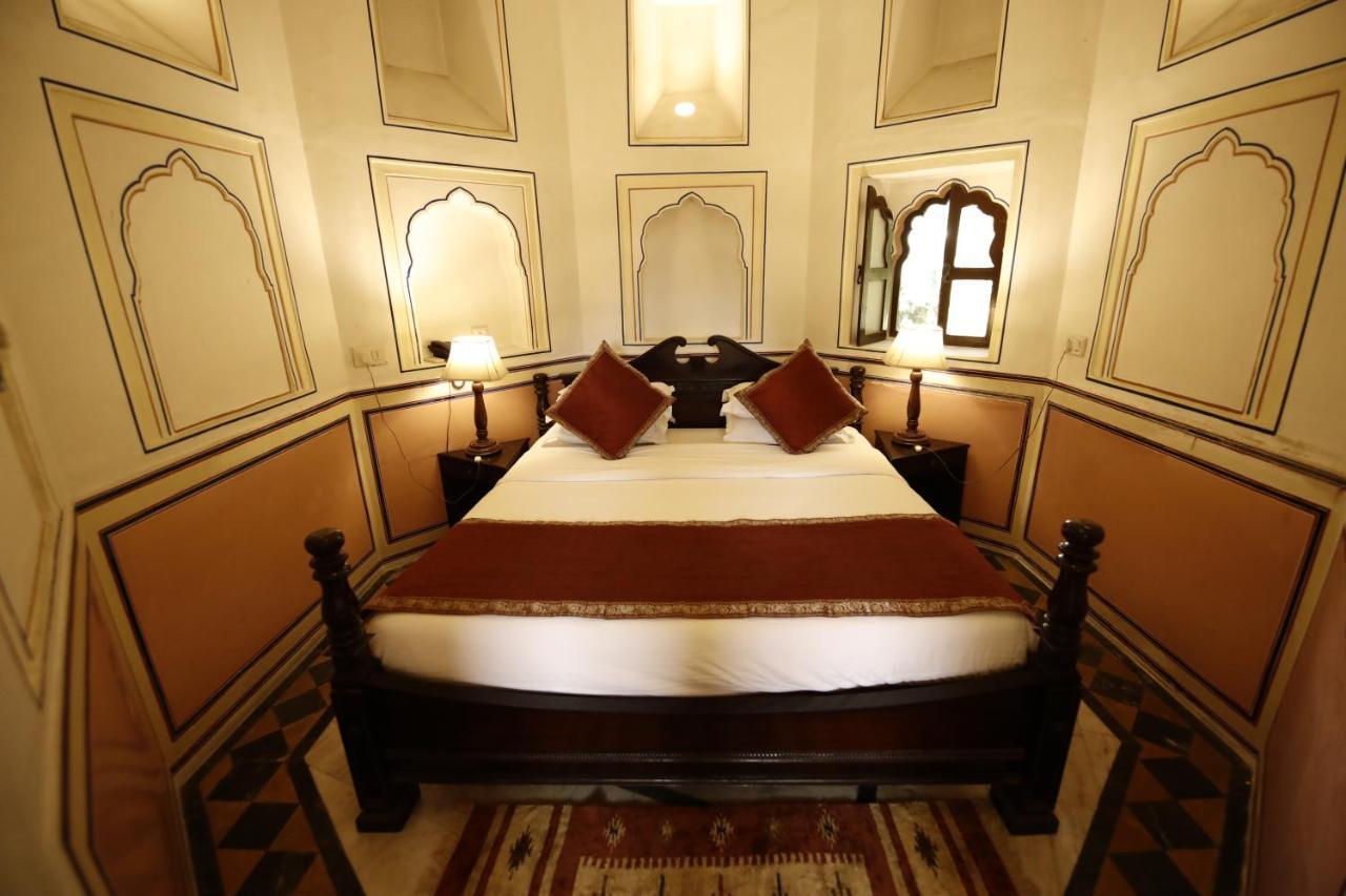 Hotel Narain Niwas Palace Джайпур Екстериор снимка